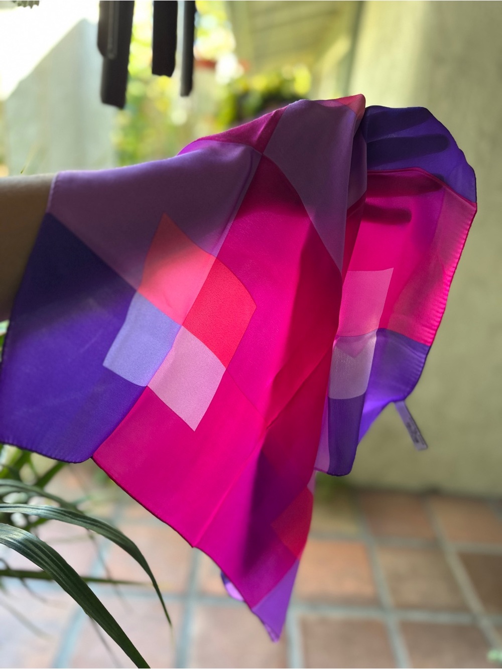 Elaine Gold 100% Silk Colorblock Pink Purple Square Scarf